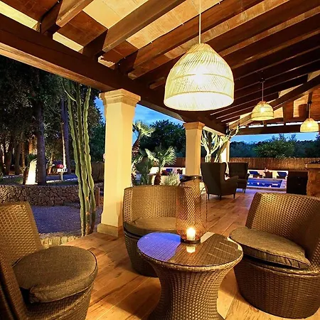 Villa Encinas *