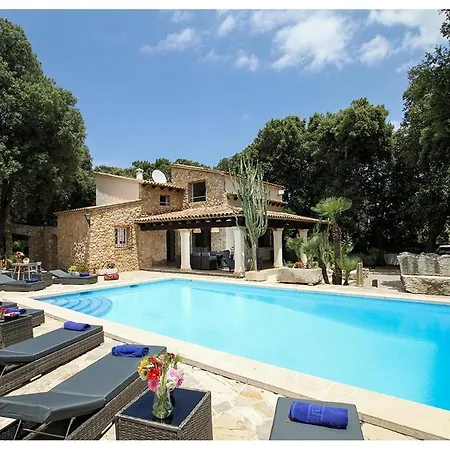 Villa Encinas *